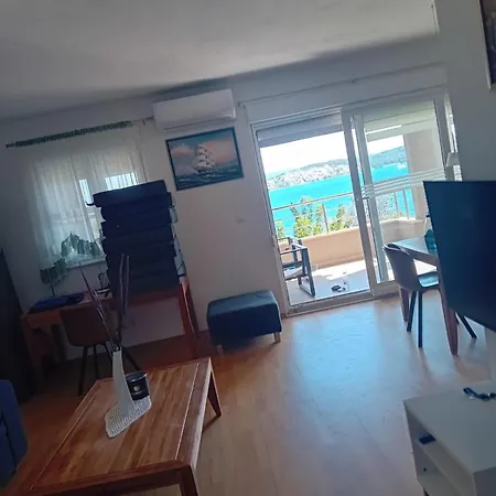 Apartament Chatarina *